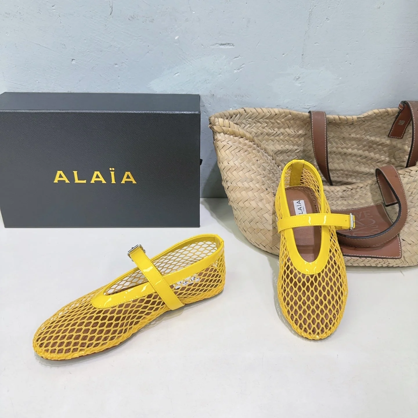Alaia 25 Laminated Fishnet Ballet Flats Yellow Lambskin 300470 - Image 3