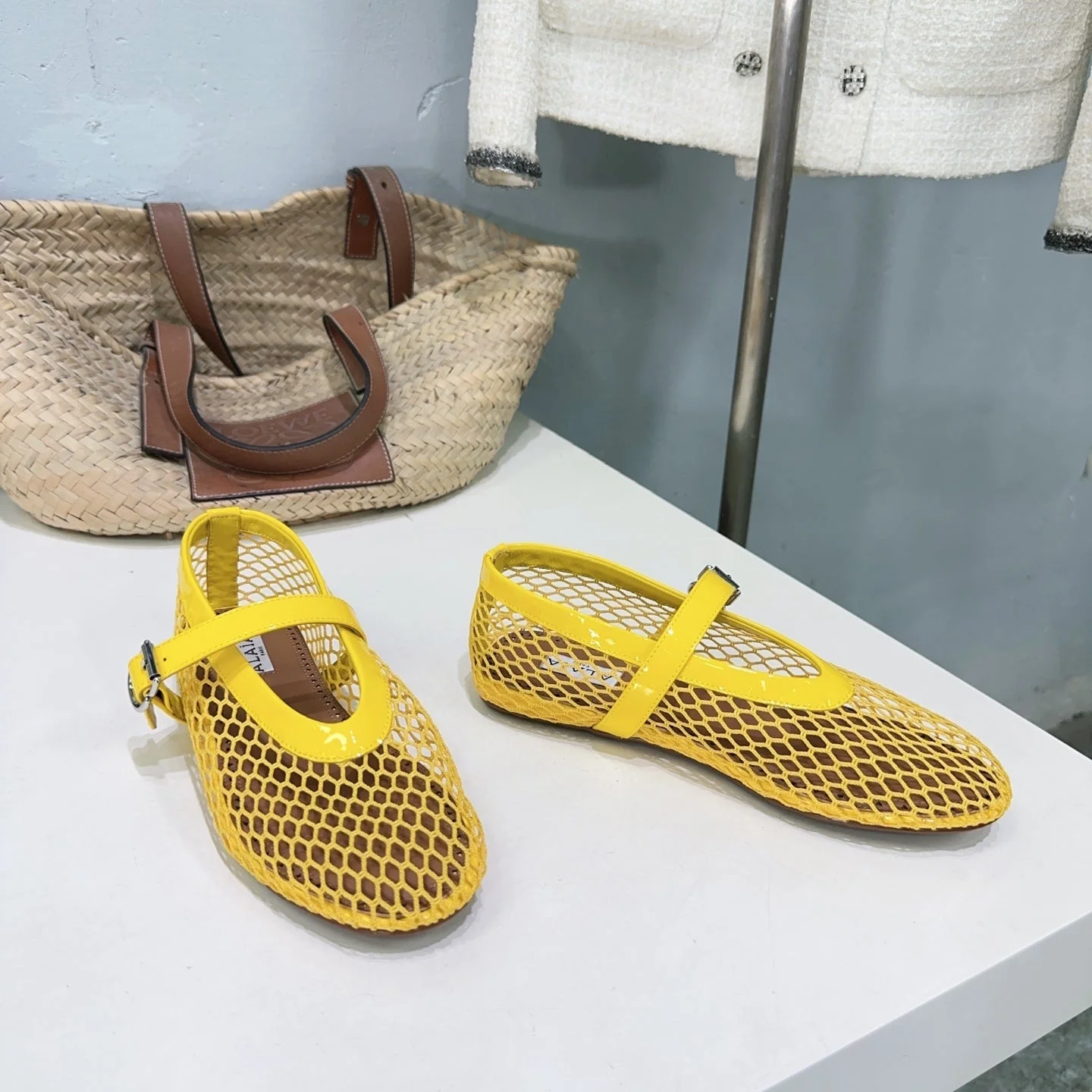 Alaia 25 Laminated Fishnet Ballet Flats Yellow Lambskin 300470 - Image 5