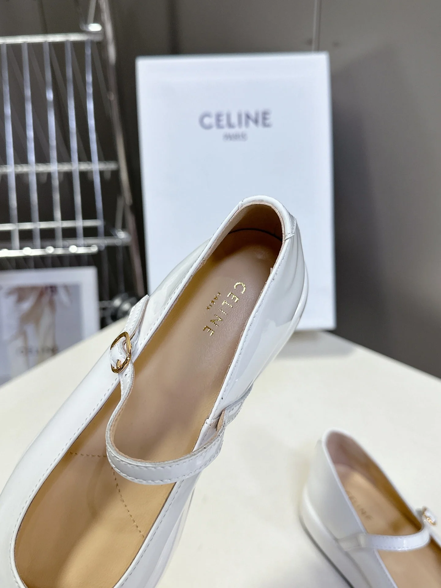CELINE Ballet Flats White Patent Leather 285930 - Image 3
