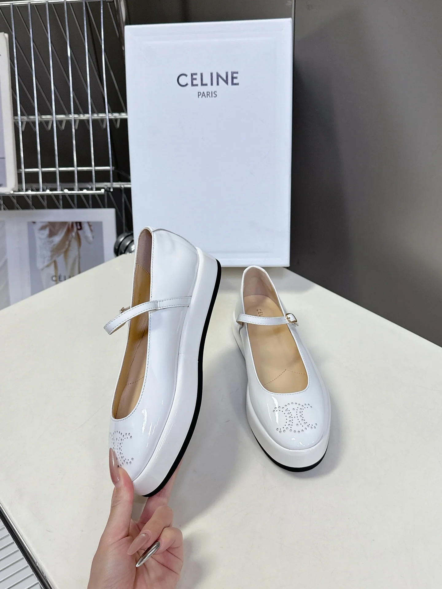 CELINE Ballet Flats White Patent Leather 285930 - Image 6