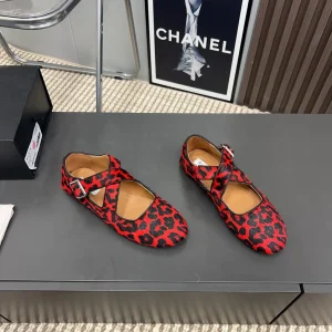 Alaila Criss Cross Ballet Flats In Red Lambskin 996061