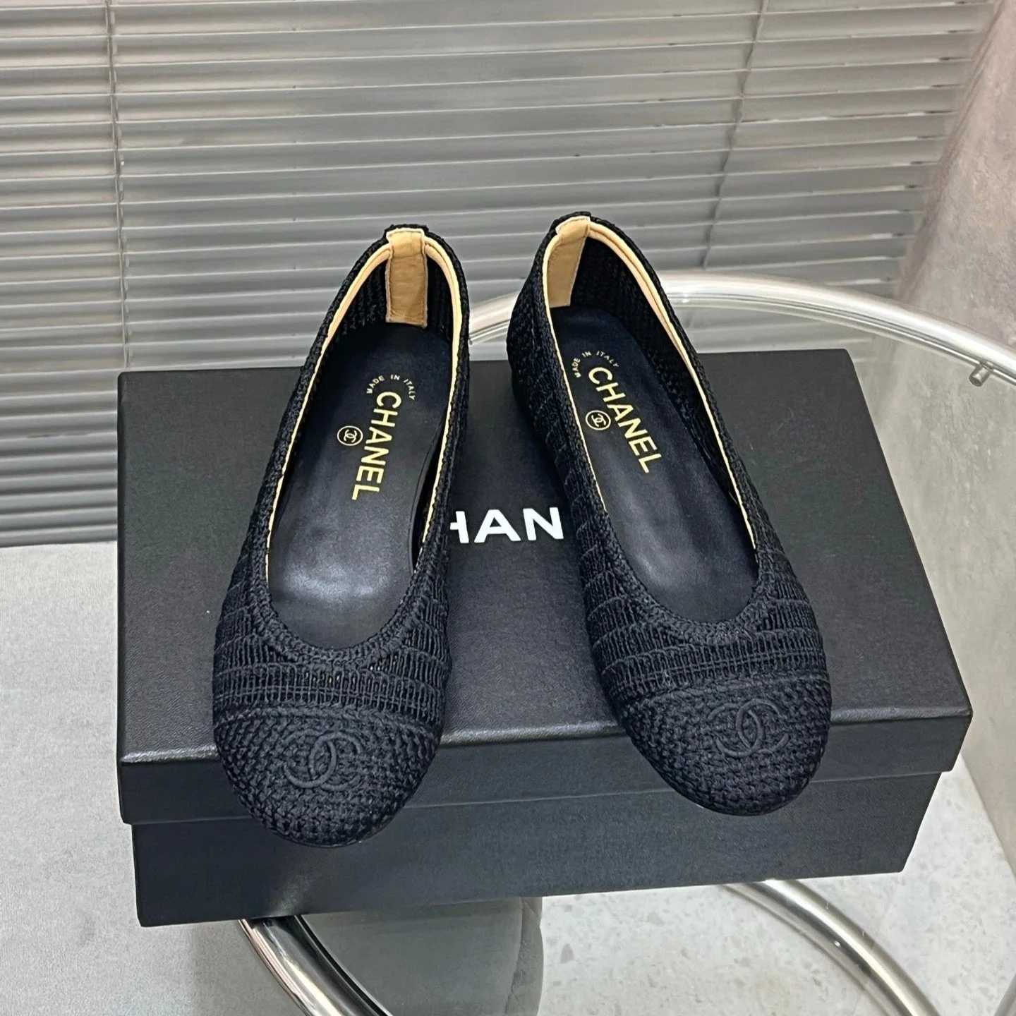 CC 25 Ballet Flat Black Beige Raffia