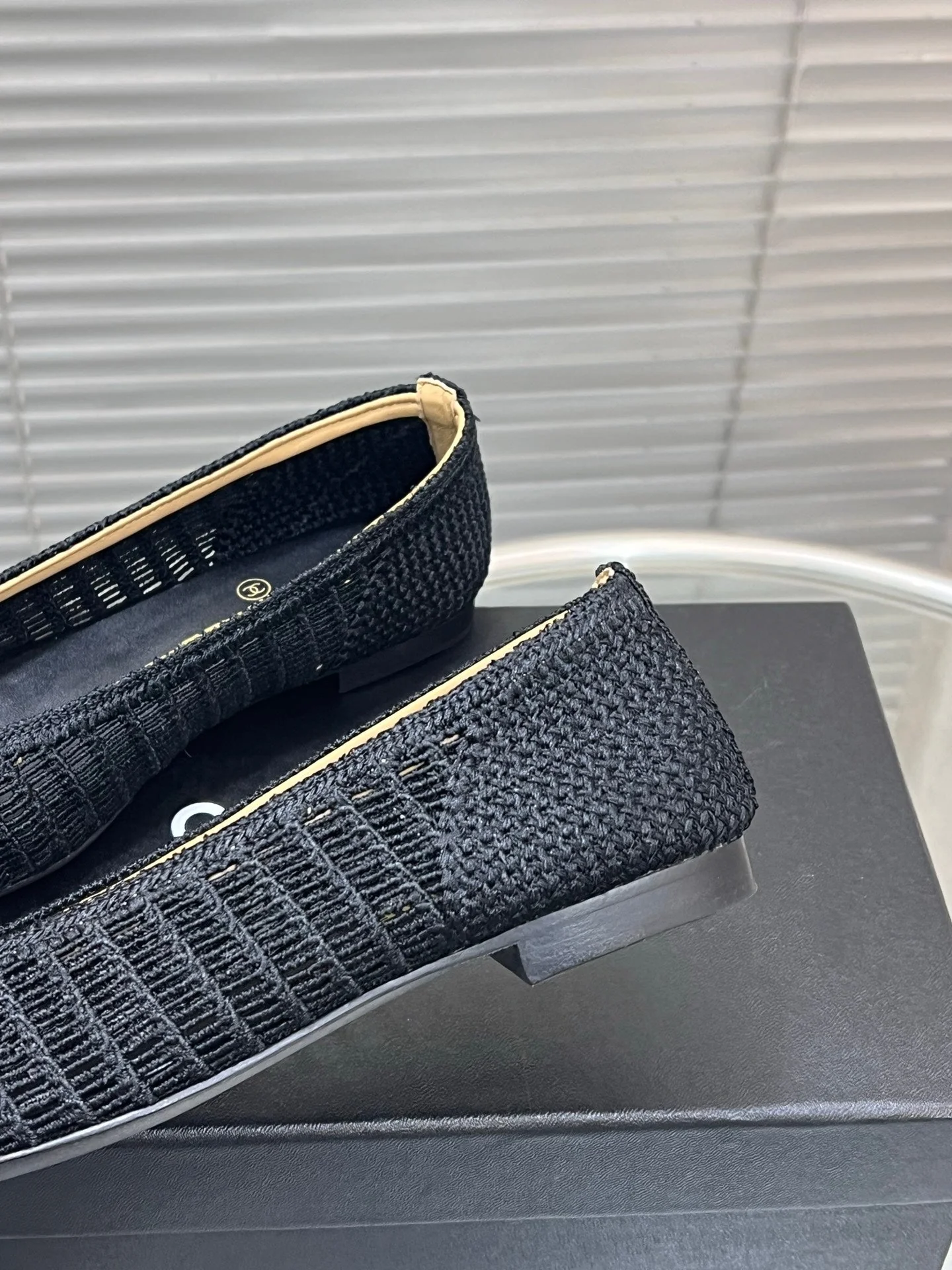 CC 25 Ballet Flat Black Beige Raffia - Image 7