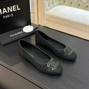 CC 25P Ballet Flat Black Raffia Large Logo