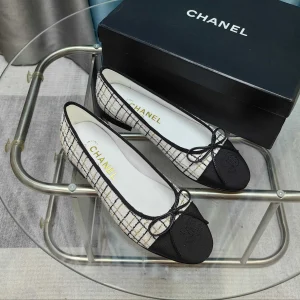 CC 25P Ballet Flat White Tweed Black Grosgrain