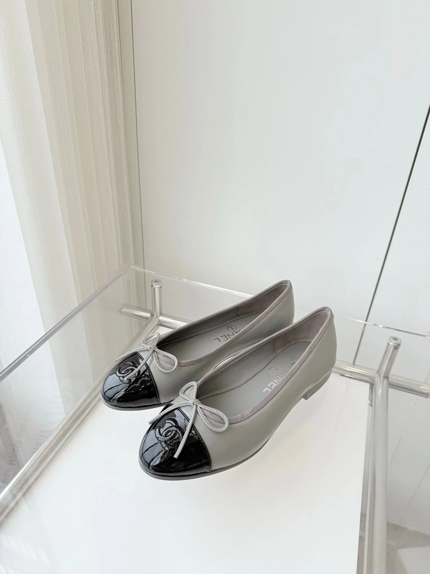 CC Ballet Flat Gray Leather 238768 - Image 2