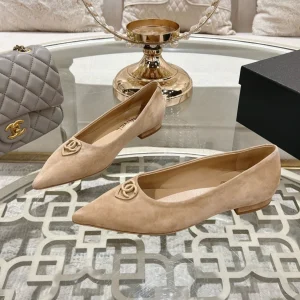 CC 25C Ballet Flats Cream Suede 213338