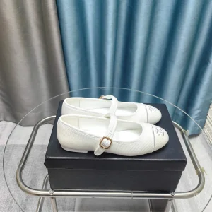 CC 25C Marry Janes White Fabric