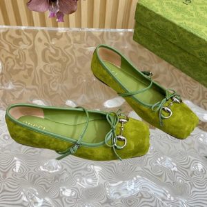 BALLET FLAT IN OLIVE GREEN SUEDE WITH