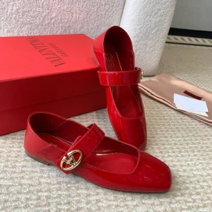 VLOGO LOCKER MARY-JANE BALLERINA IN CRIMSON RED CALFSKIN