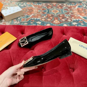 LV Shake Flat Ballerina Black Lambskin