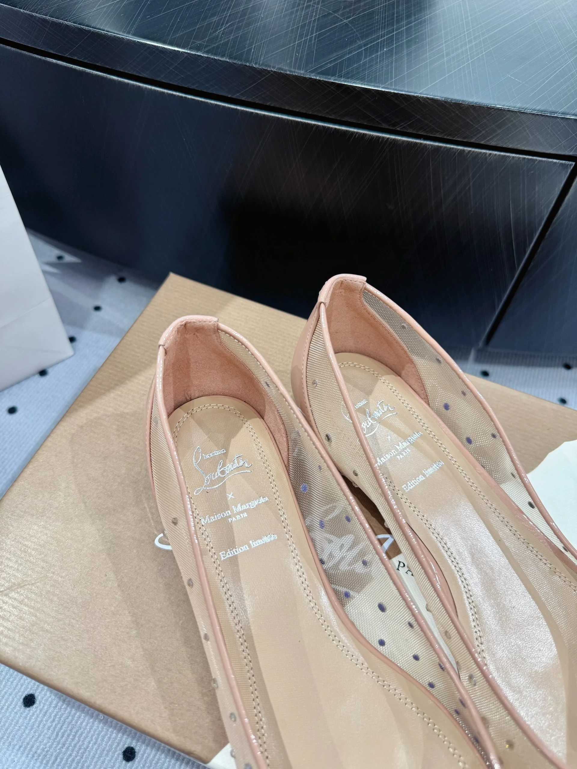 CL x Margiela 25 Diamond Beige Fabric Lace Swarovski 296033 - Image 6