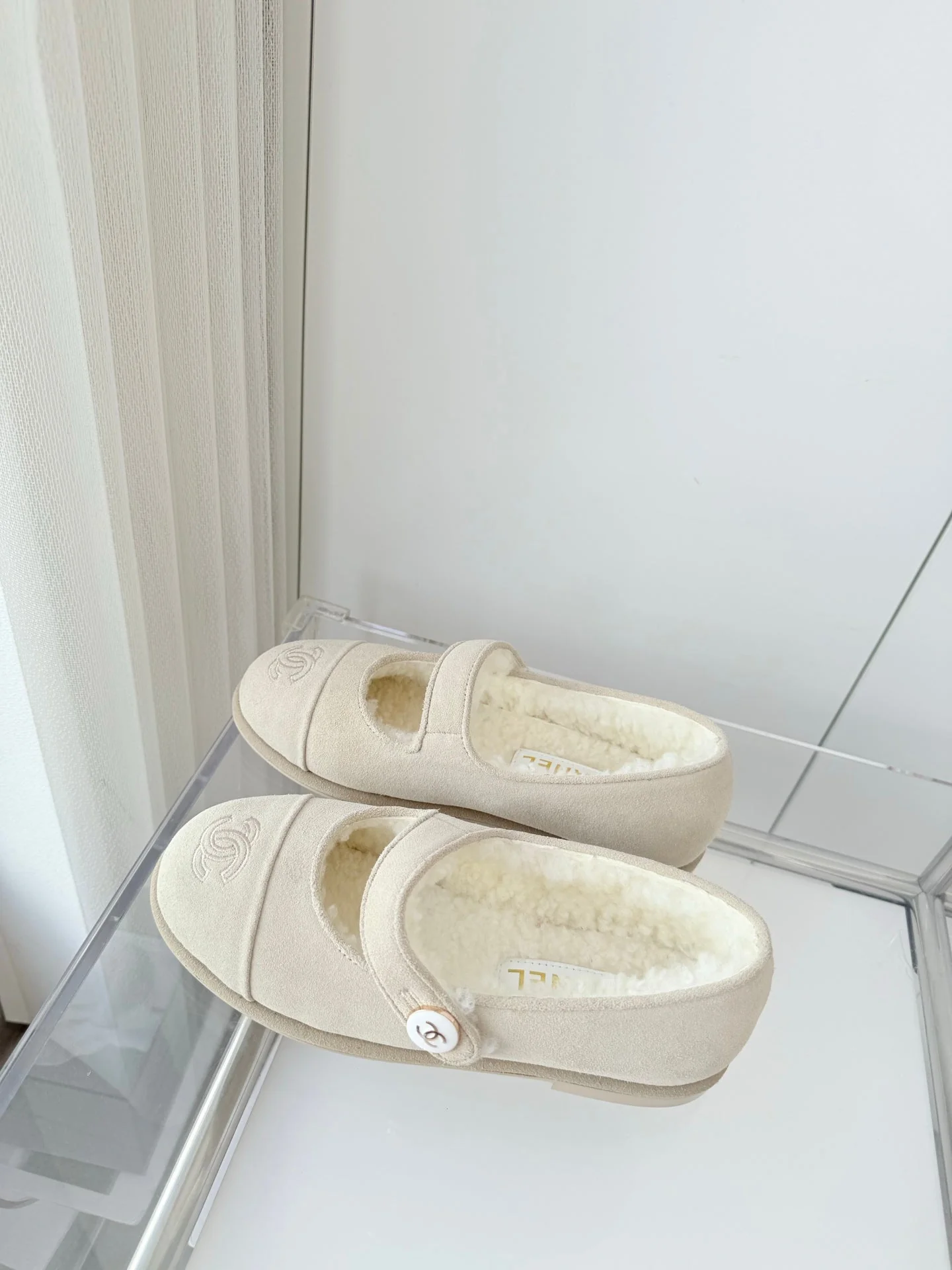 CC 25 Ballet Flats Light Beige Suede 411485 - Image 2