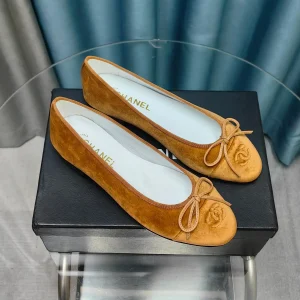 CC 25P Ballet Flat Brown Velvet