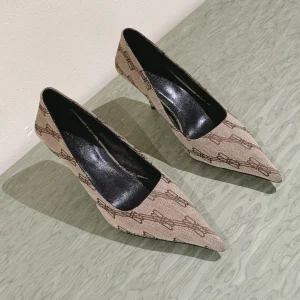 POINTED HIGH PUMPS IN BEIGE MONOGRAM JACQUARD FABRIC