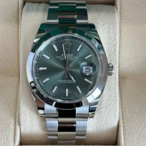 New 2023 Rolex Datejust 41mm 126300 Oyster Green Dial