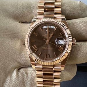 Rolex Day-Date 40mm 228235 Presidential Rose Gold Chocolate Dial