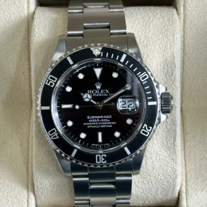 1989 Rolex Submariner Date 40mm 16610 Stainless Steel Black Dial