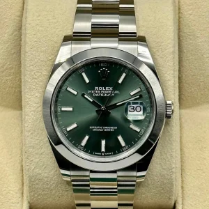 New 2023 Rolex Datejust 41mm 126300 Oyster Green Dial