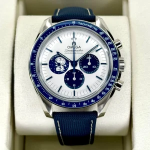 NEW 2023 Omega Speedmaster Silver Snoopy Award 310.32.42.50.02.001