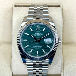 NEW Rolex Datejust 41mm 126334 Jubilee Green Motif Dial