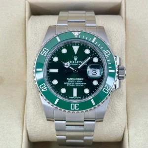NEW OLD STOCK 2019 Rolex Submariner “Hulk” 40mm 116610LV Green Dial