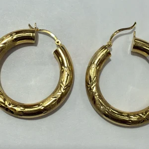 Set of hoops