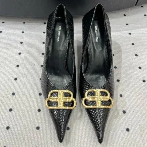 HEELED PUMPS 65 MM IN BLACK LIZARD PATTERN CALFSKIN GOLD HARDWARE