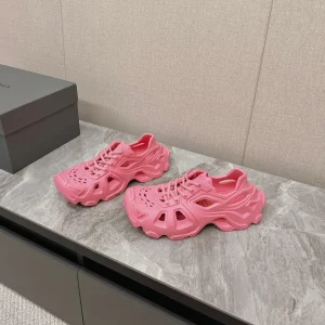 SNEAKERS IN PINK RUBBER