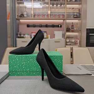 HIGH HEEL PUMPS 90MM IN BLACK WOOL