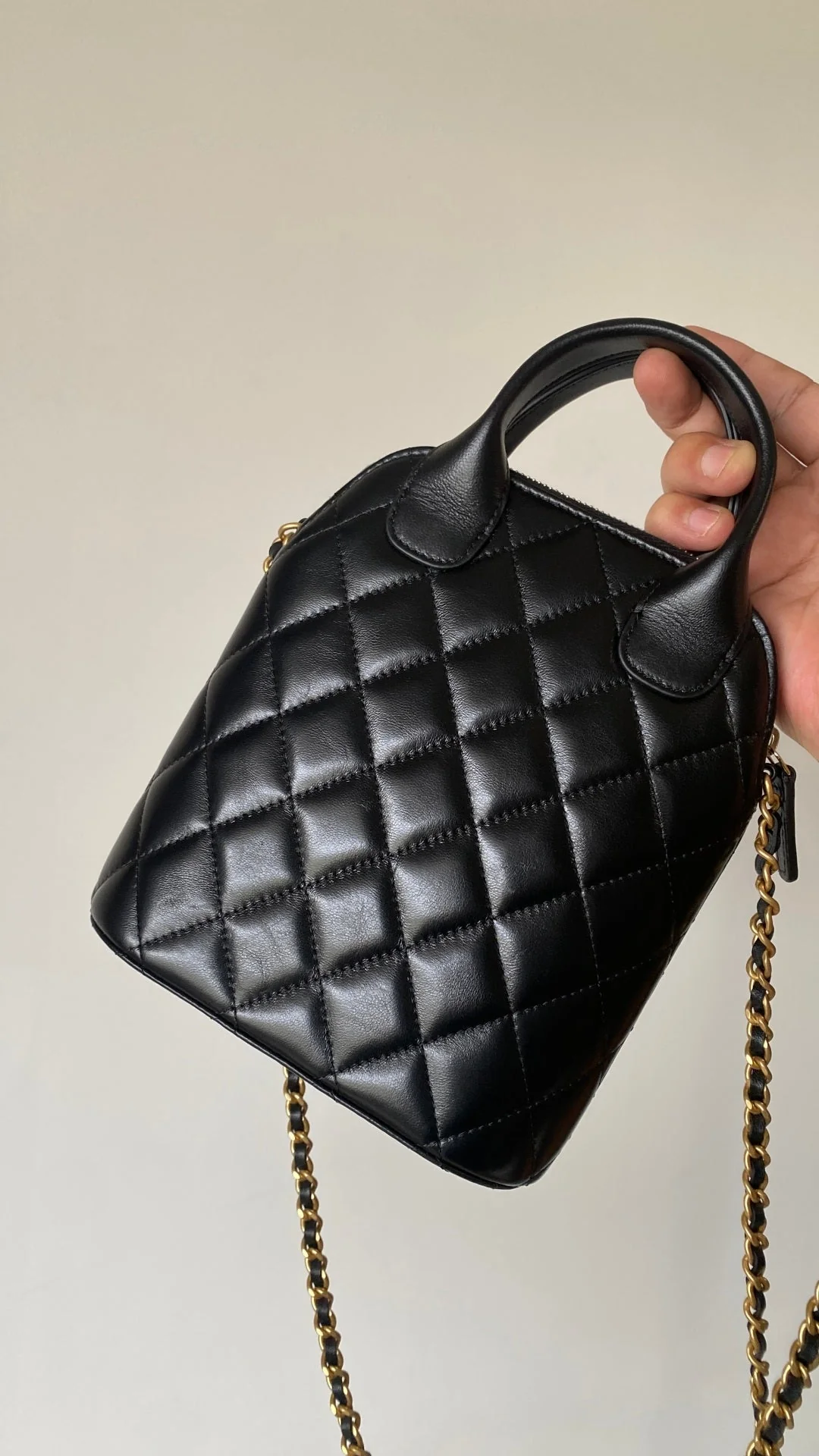 CC Clutch with chain 18  black brown suede calfskin - Image 4