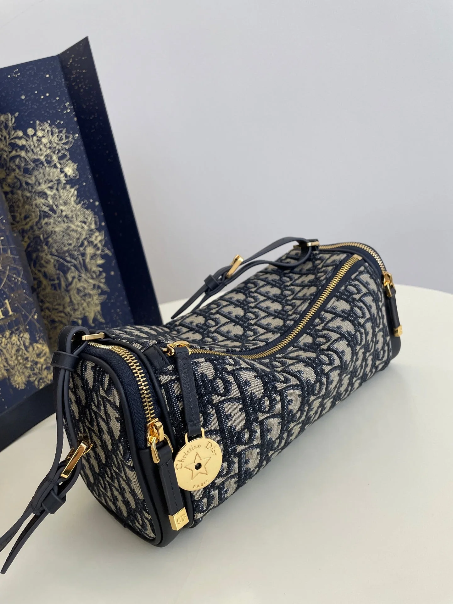 CD East-West cylindrical bag 27 blue jacquard canvas - Image 2