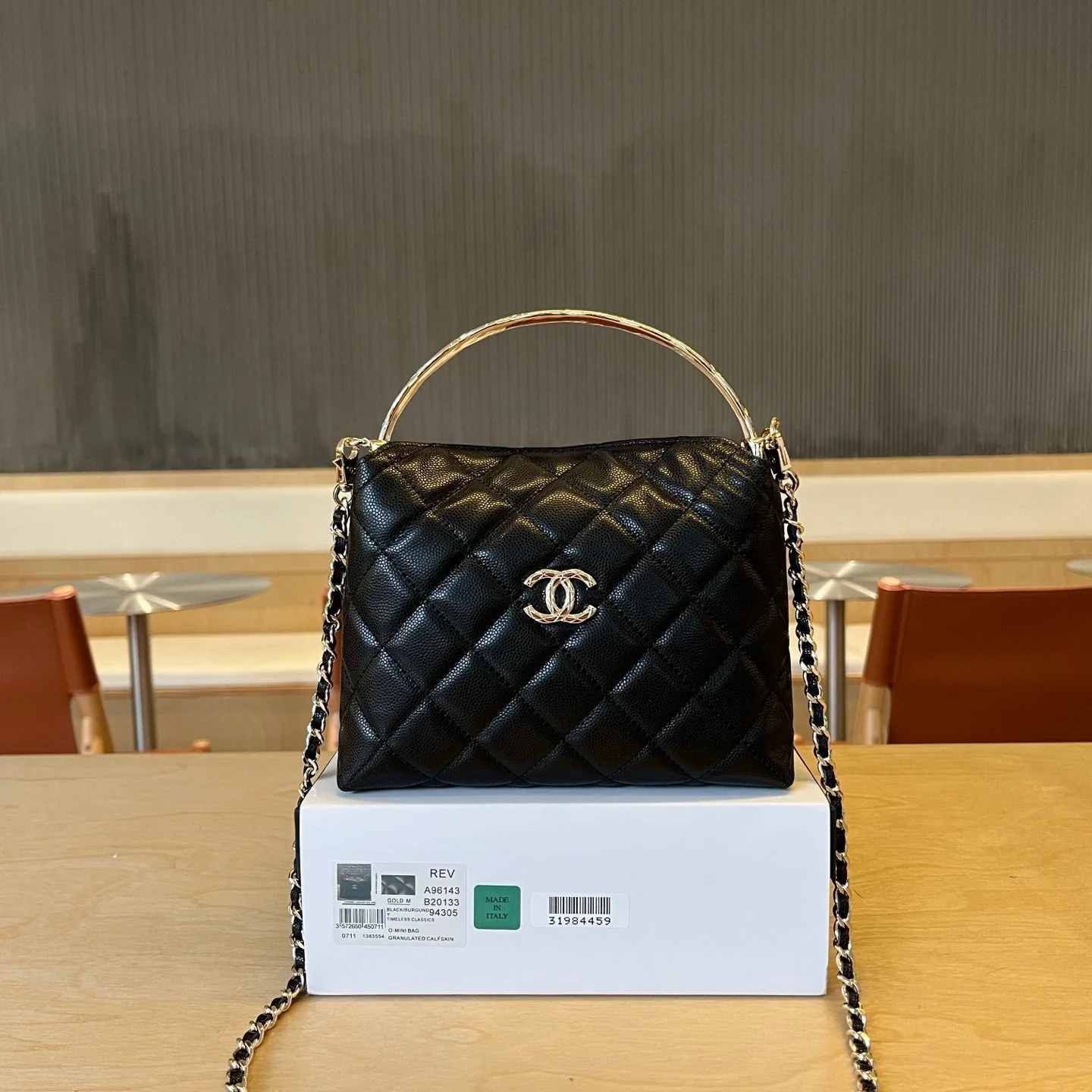 CC Handle Vintage Bag 19 Black Caviar 277778