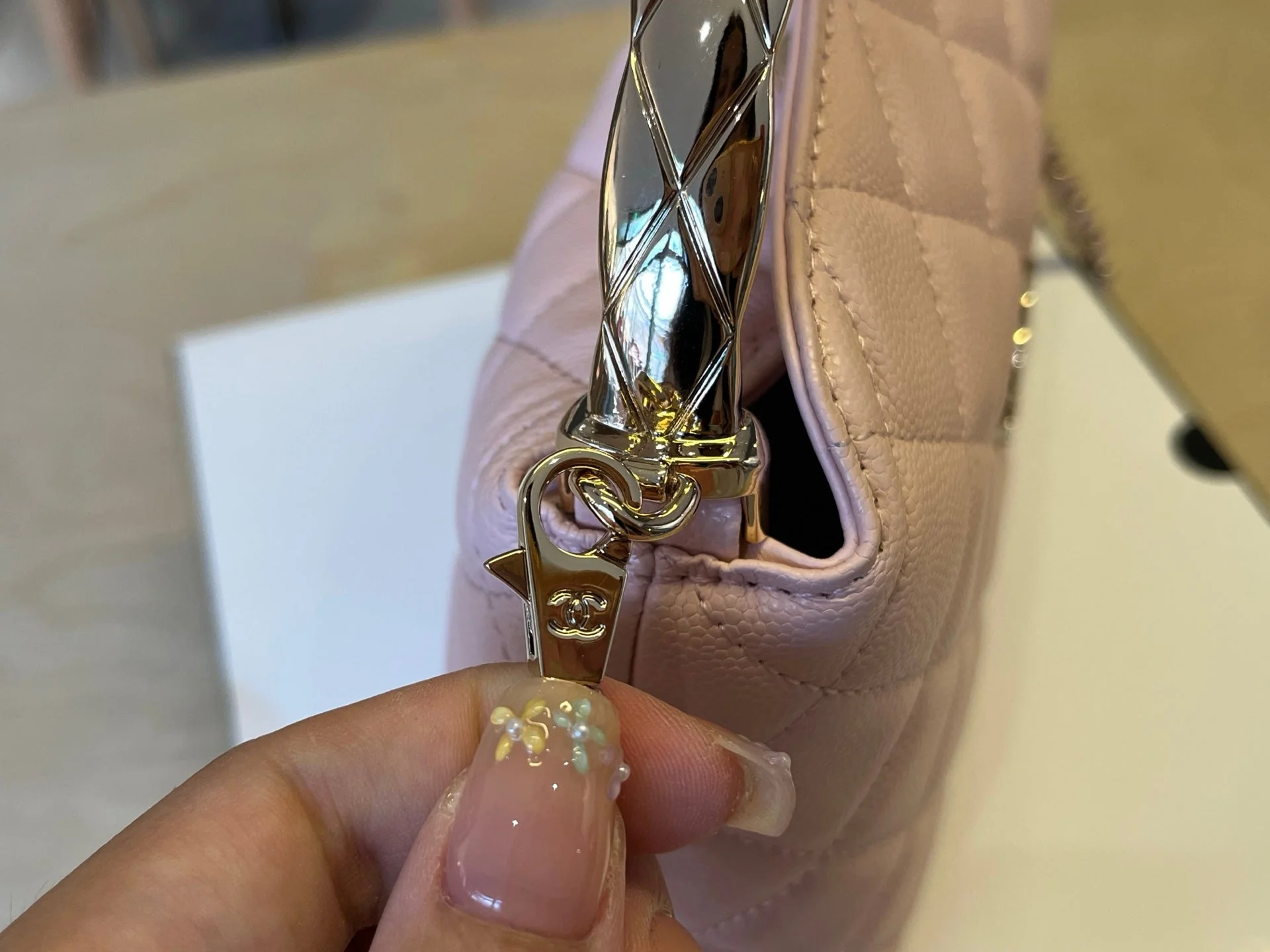 CC Handle Vintage Bag 19 Pink Caviar 277777 - Image 5