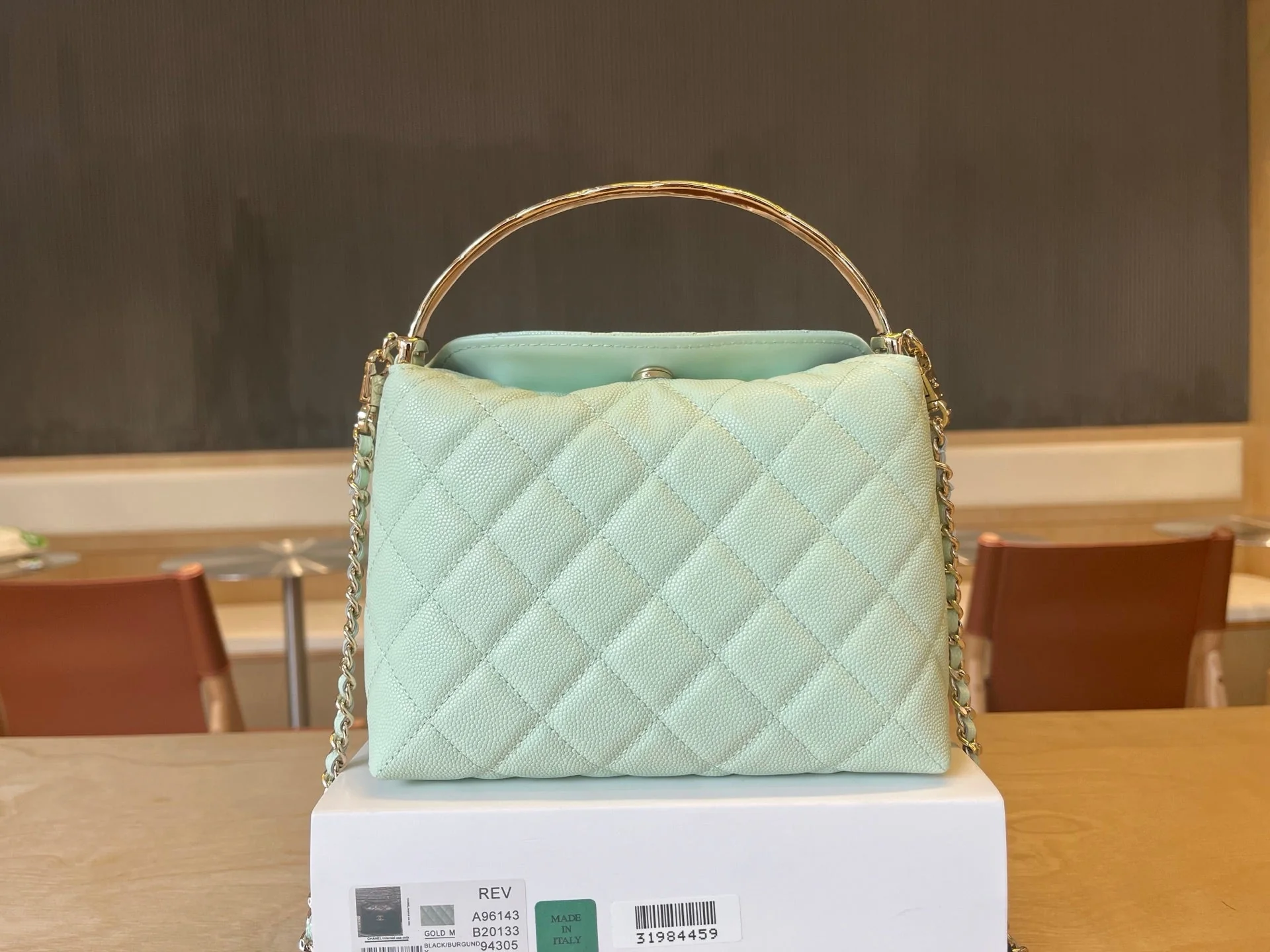 CC Handle Vintage Bag 19 Mint Green Caviar 277776 - Image 2
