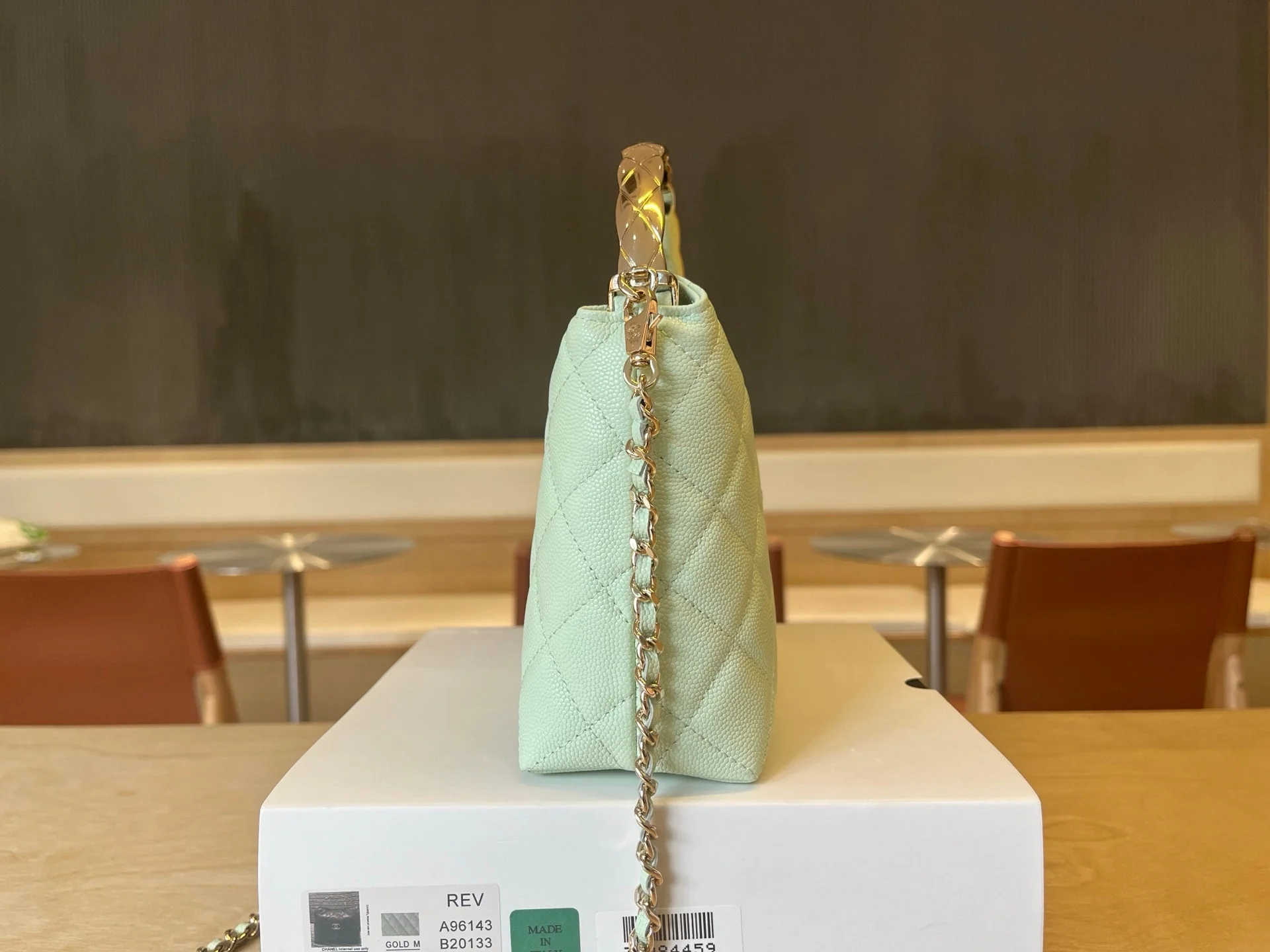 CC Handle Vintage Bag 19 Mint Green Caviar 277776 - Image 7