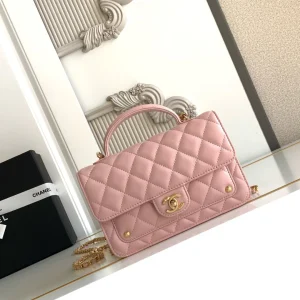 CC Handle Bag 19 Double C Pink Lambskin Gold Hardware