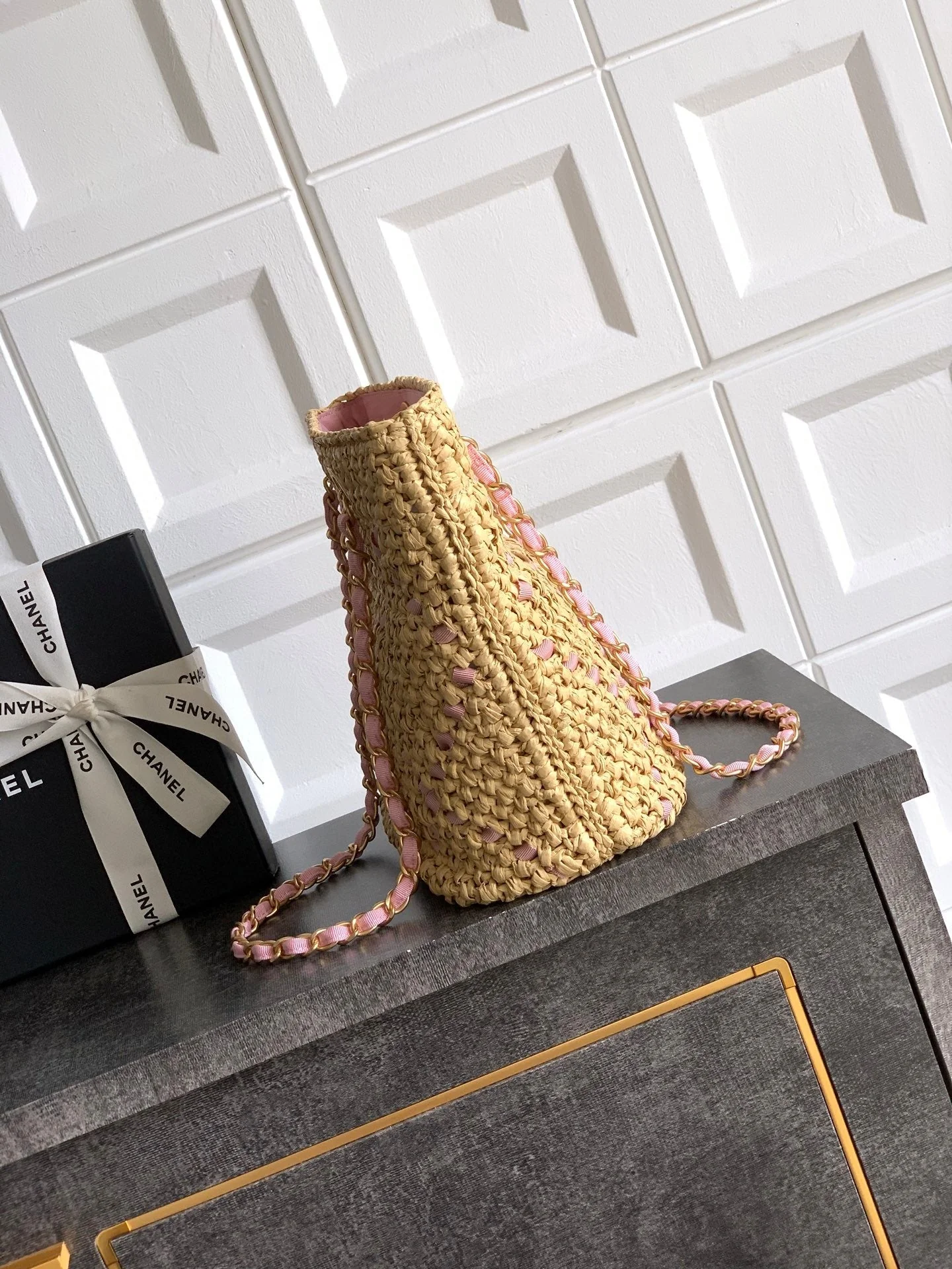 CC Braided Shopping Bag Double C logo Beige Pink Raffia - Image 7