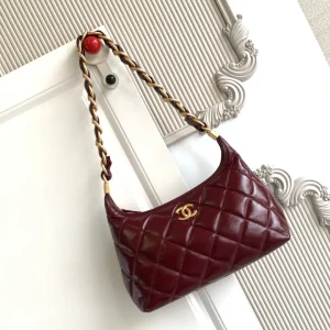 CC Hobo Bag 35 Red Lambskin 277763