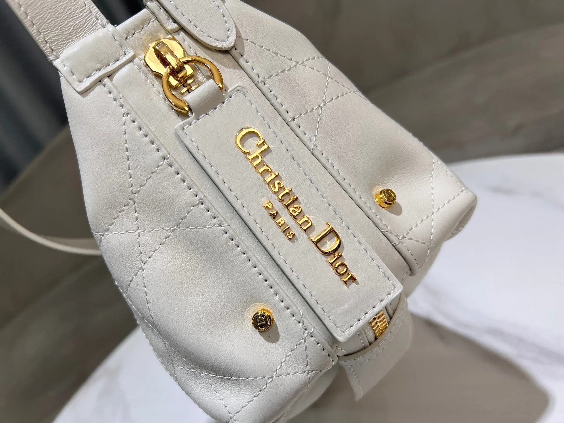 CD Jacquard Hobo Bag 23 With Chain White Calfskin - Image 4