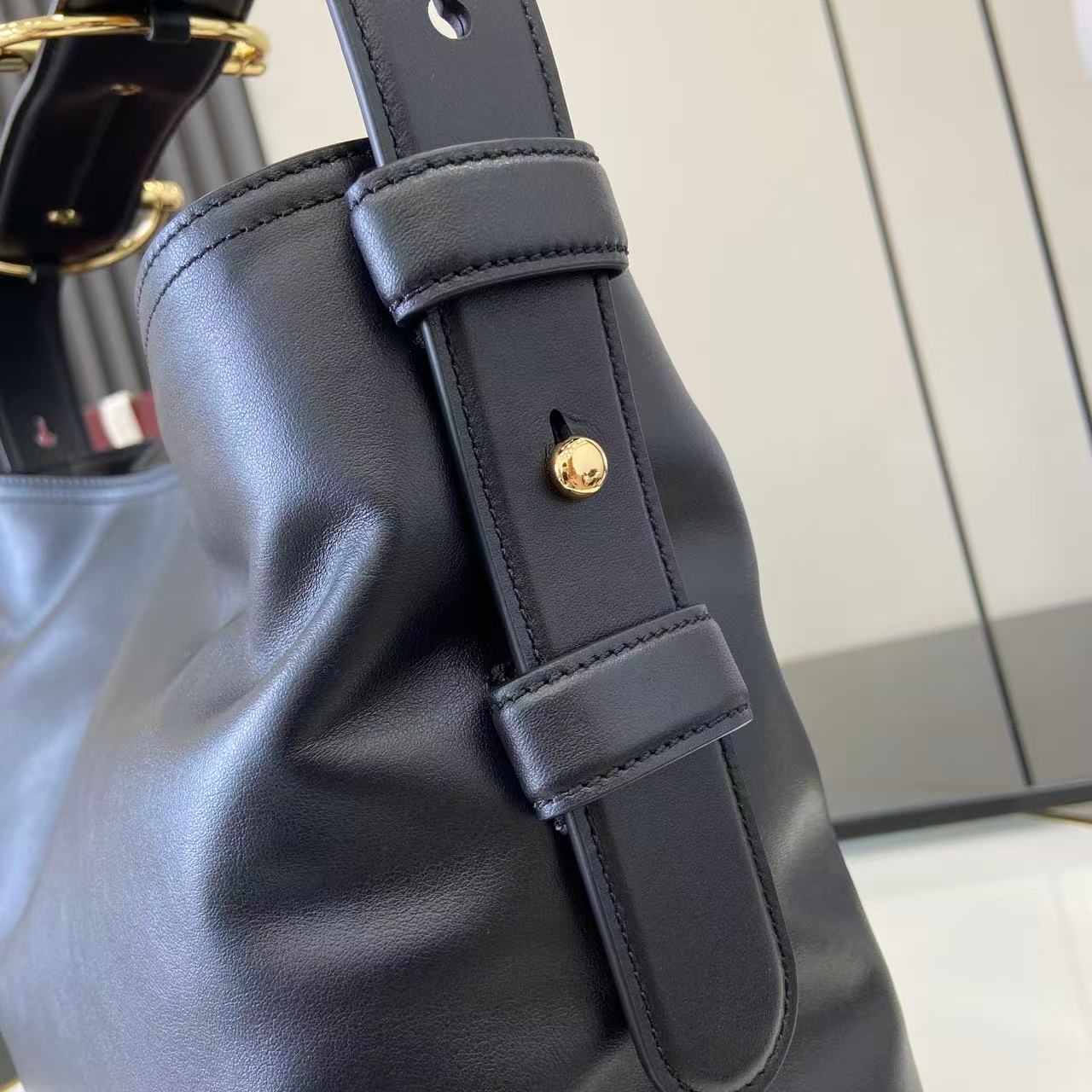 Gucci 25 Beatrix Handbag Black Smooth Cowhide 290511 - Image 5