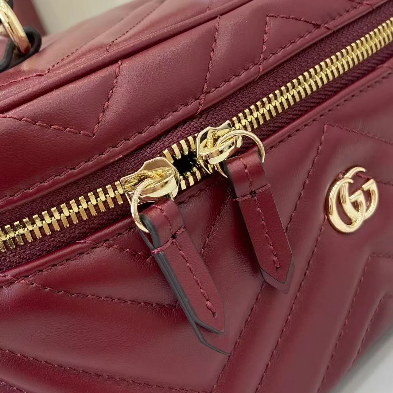 Gucci 25 Marmont Vanity Bag Rosso Ancora Red Cowhide 294900 - Image 3