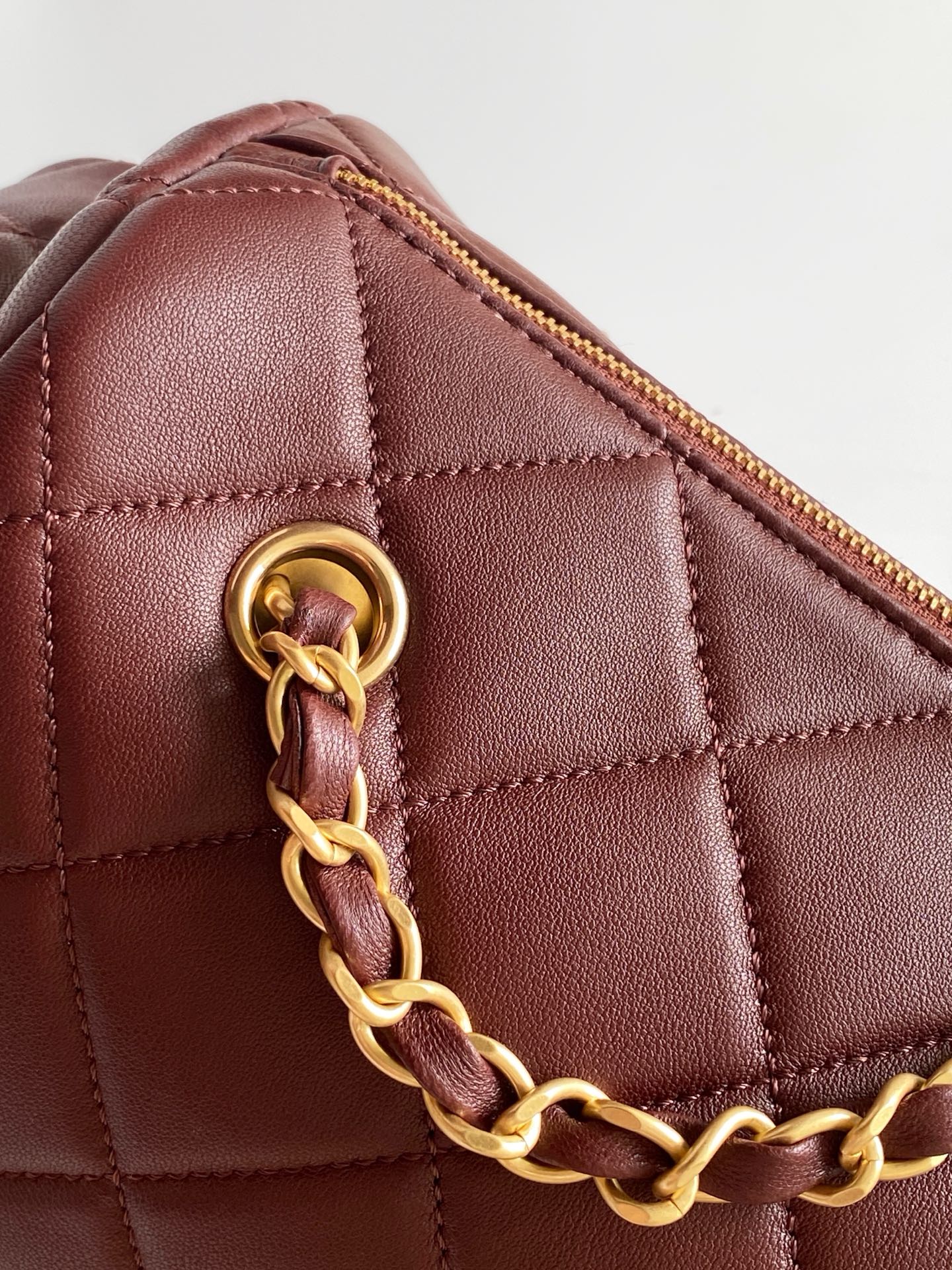 Chanel 25K Bowling Bag Burgundy Gold Sheepskin 294980 - Image 3
