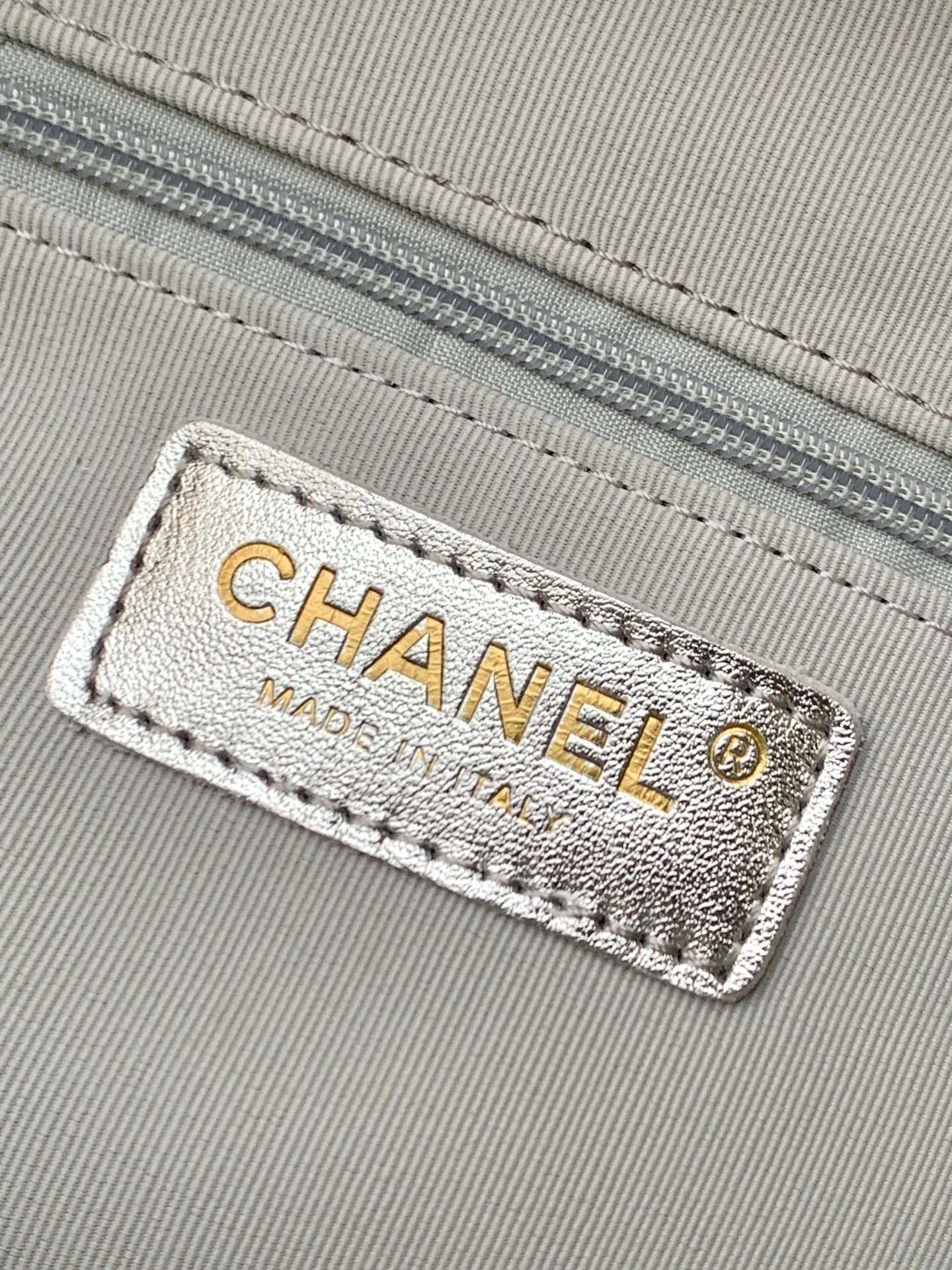 Chanel 25K Backpack Silver Gold Metallic Lambskin 295193 - Image 6