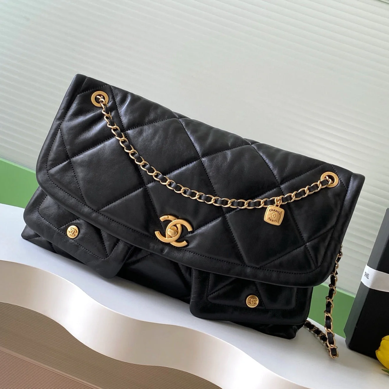 Chanel 25K Bag 45cm Black Gold Sheepskin 293990