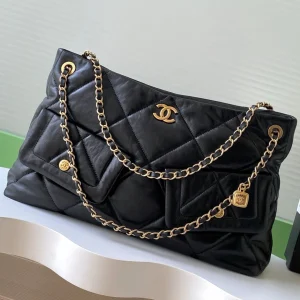 Chanel 25K Bag 38cm Black Gold Sheepskin 293989