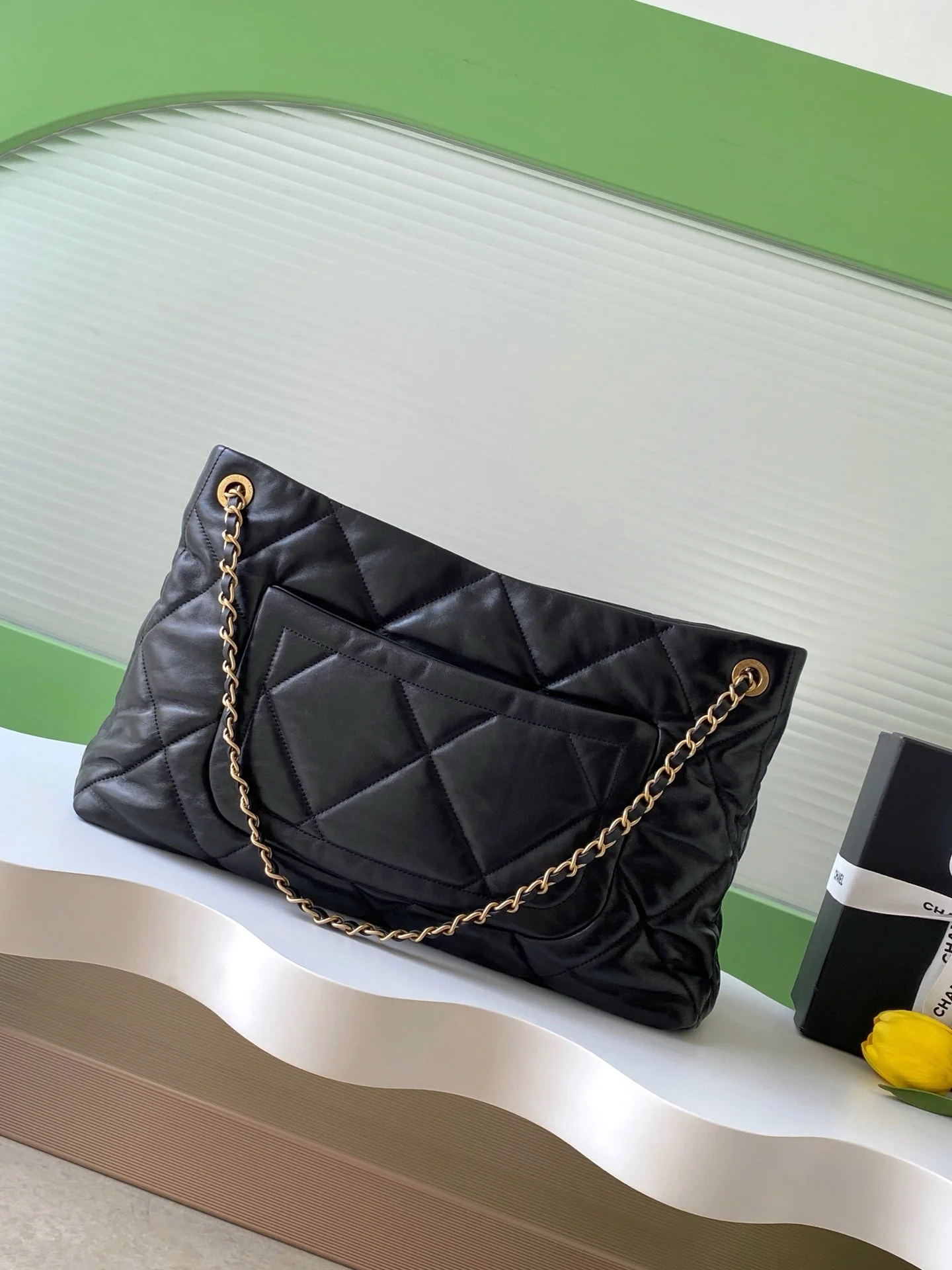 Chanel 25K Bag 38cm Black Gold Sheepskin 293989 - Image 4