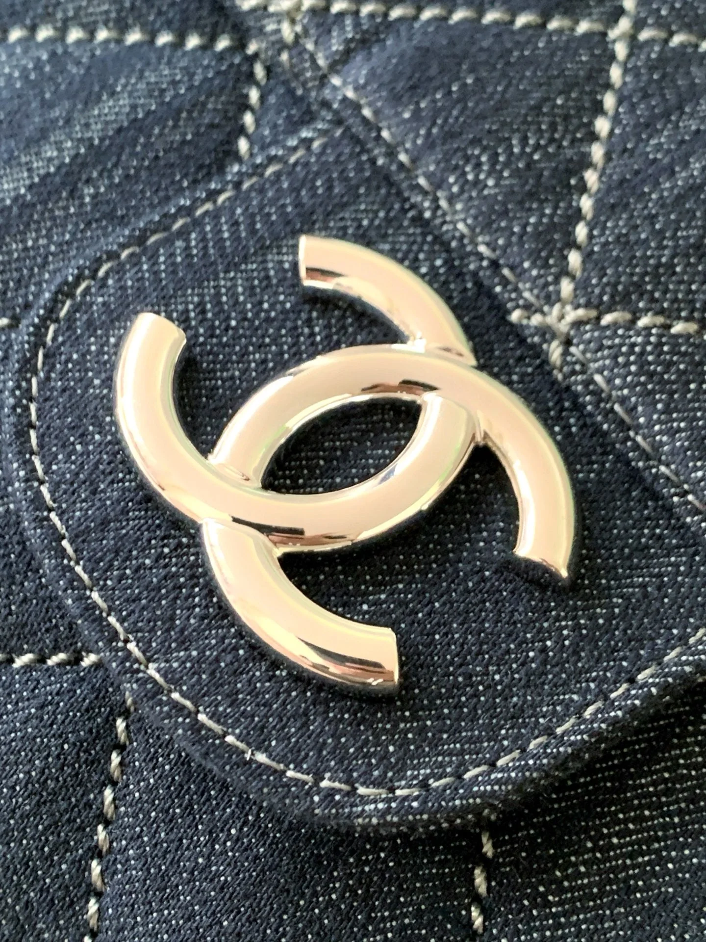 Chanel 25 Bag Navy Blue 40cm Denim Fabric 289495 - Image 3