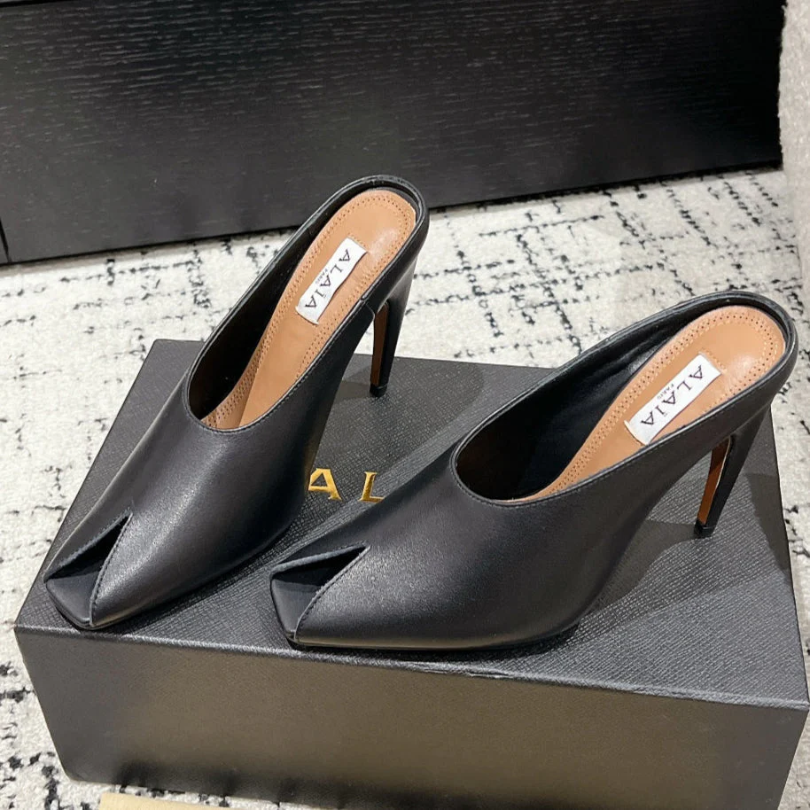 Alaia 25 Spike High Heel Mules Black Lampskin 293181