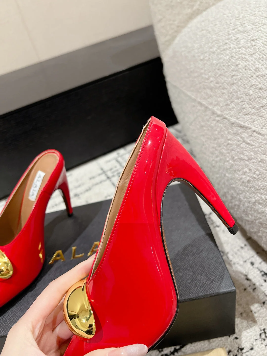 Alaia 25 Azzedine High Heels Mules With Gold Hardware Red Calfskin 293187 - Image 3